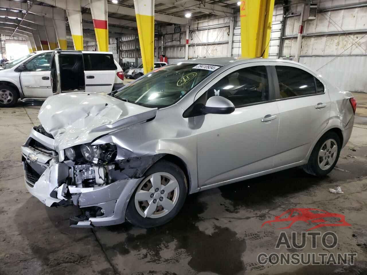 CHEVROLET SONIC 2013 - 1G1JA5SH2D4225755