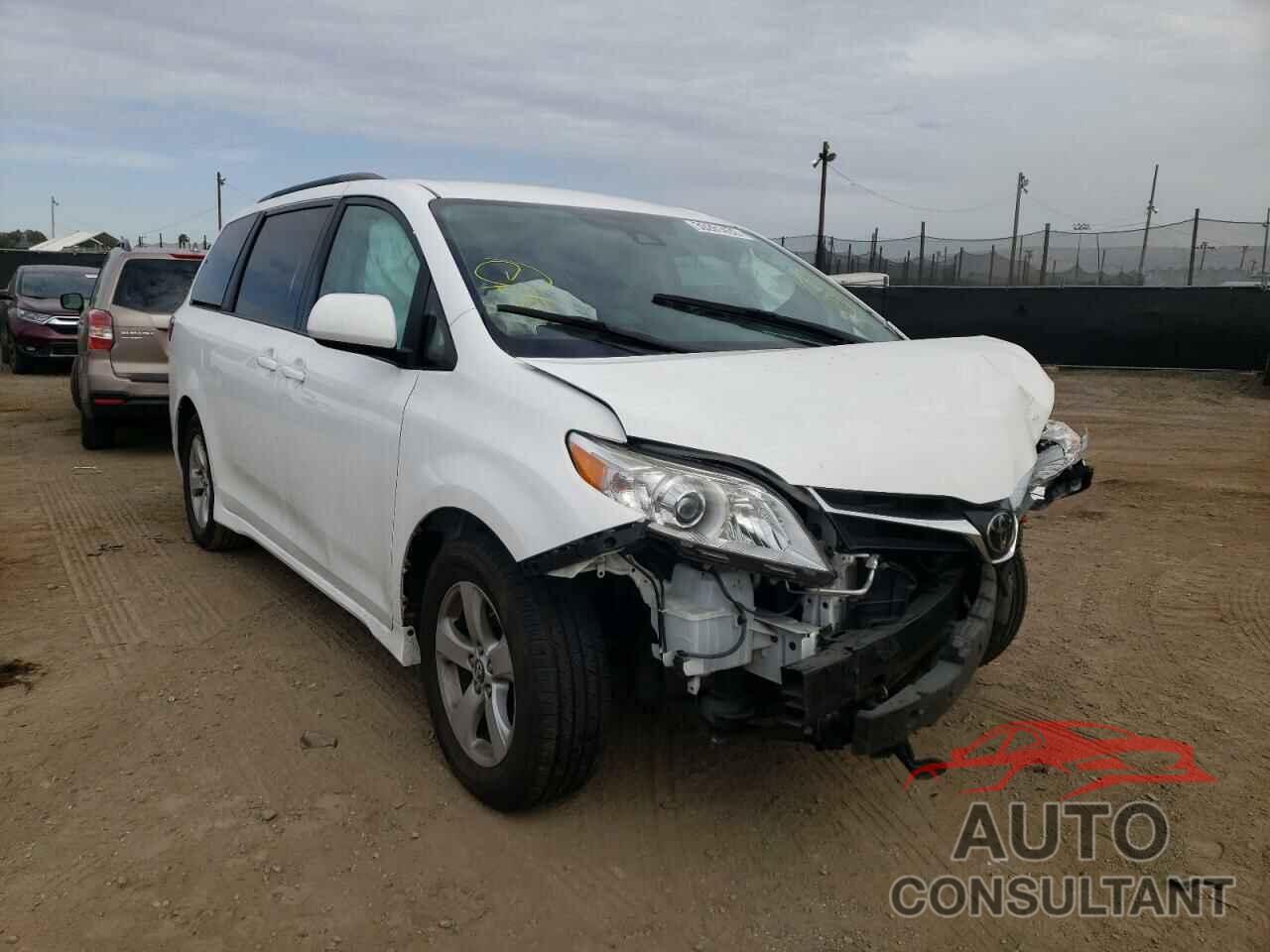 TOYOTA SIENNA 2018 - 5TDKZ3DC1JS914471