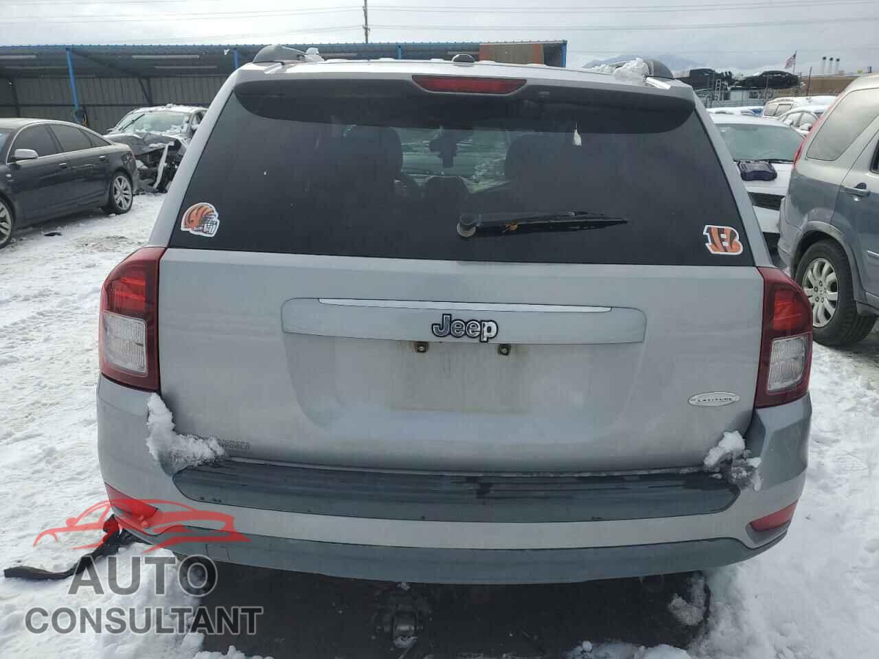 JEEP COMPASS 2016 - 1C4NJCEA3GD735242