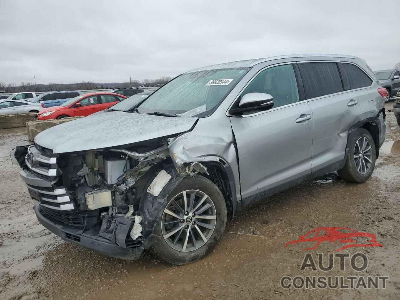 TOYOTA HIGHLANDER 2019 - 5TDJZRFH9KS611589