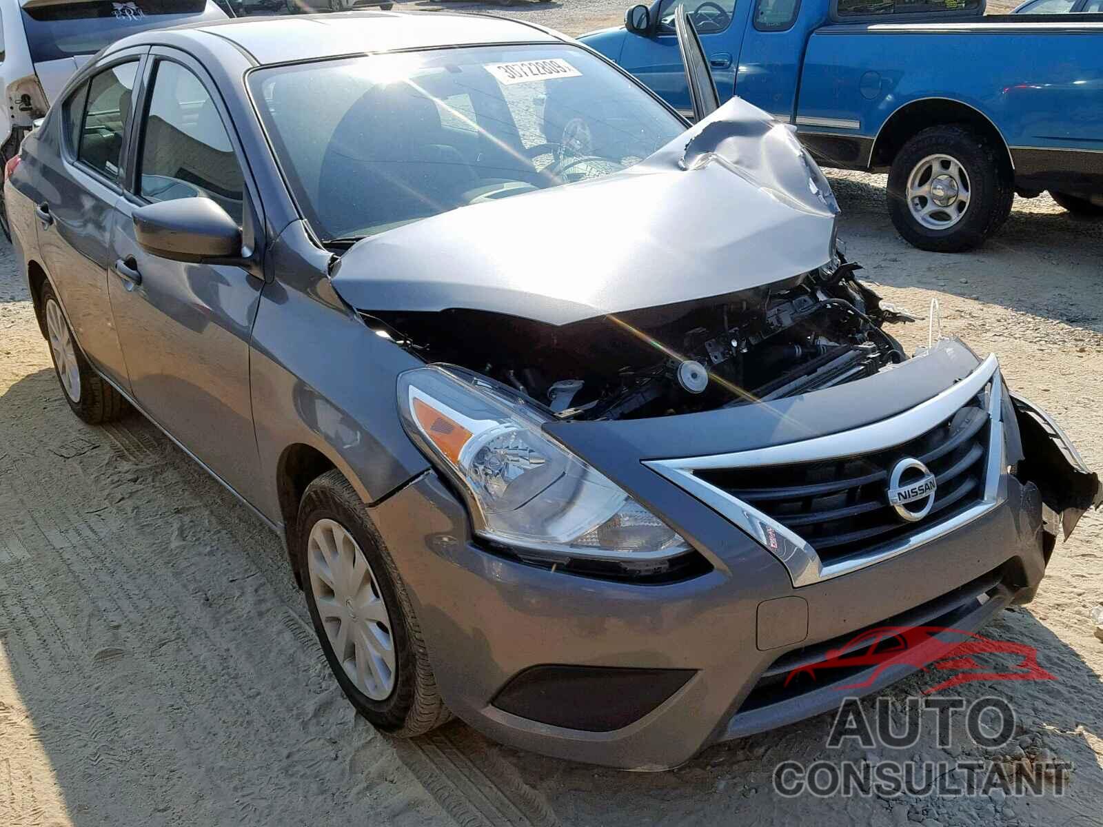 NISSAN VERSA 2018 - JF1VA1E69G9829134
