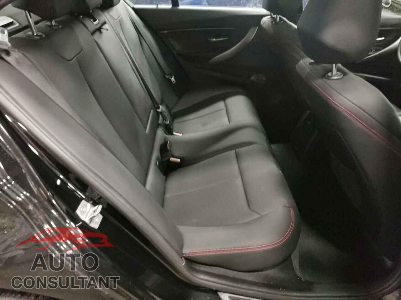 BMW 3 SERIES 2016 - WBA8E3G54GNU02153