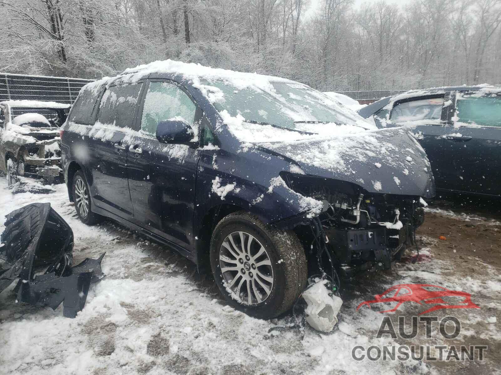 TOYOTA SIENNA 2018 - 5TDYZ3DC7JS935285