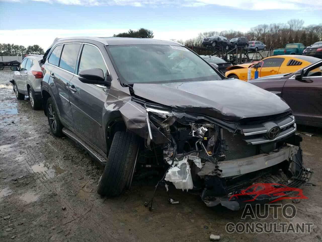 TOYOTA HIGHLANDER 2018 - 5TDJZRFH8JS874204
