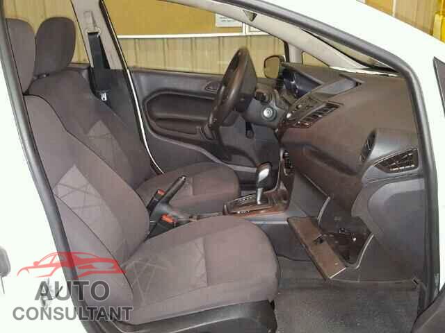 FORD FIESTA 2015 - 3FADP4AJ0FM144400