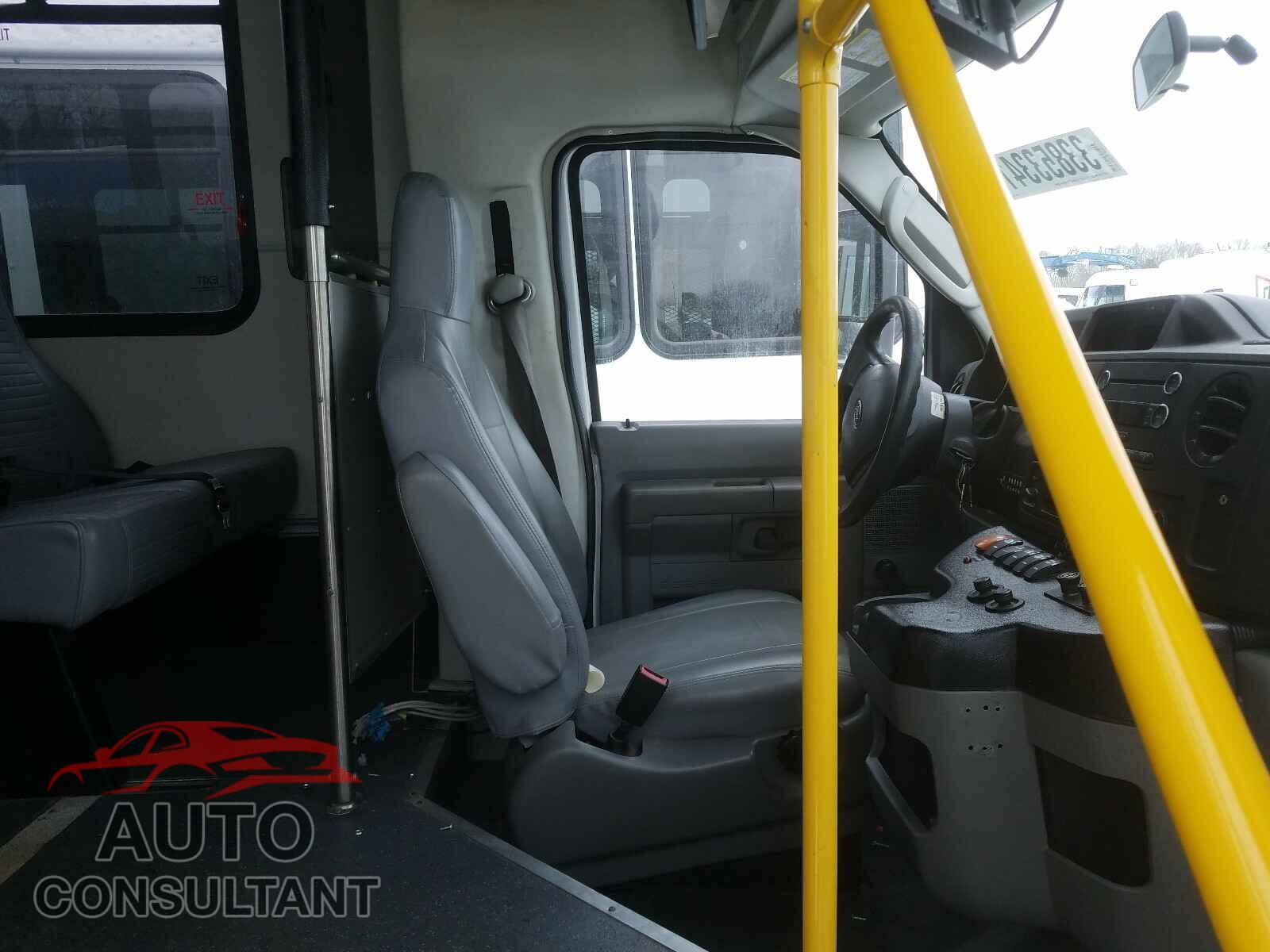 FORD ECONOLINE 2016 - 1FDFE4FS4GDC57821