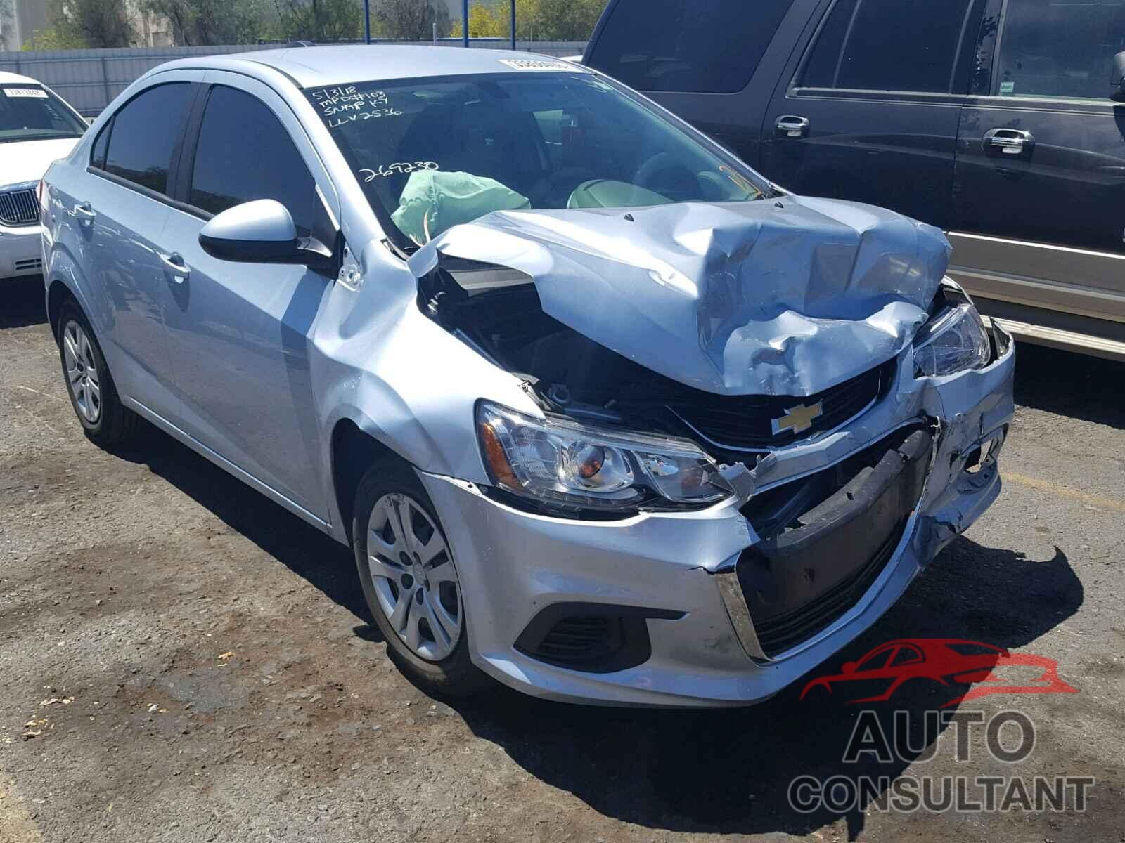 CHEVROLET SONIC 2017 - 1G1JB5SHXH4133957