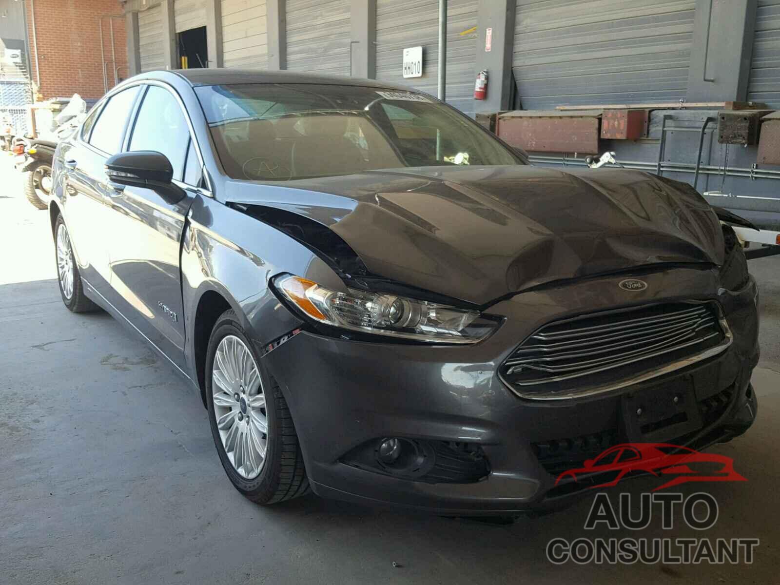 FORD FUSION 2015 - 3FA6P0LU9FR306388