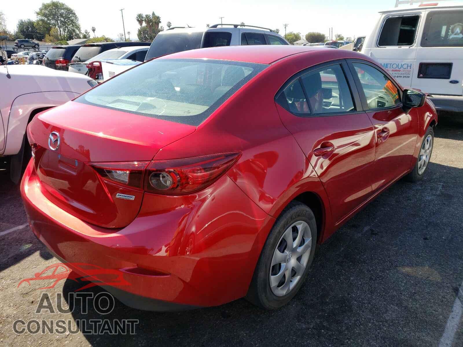 MAZDA 3 2018 - 3MZBN1U79JM166360