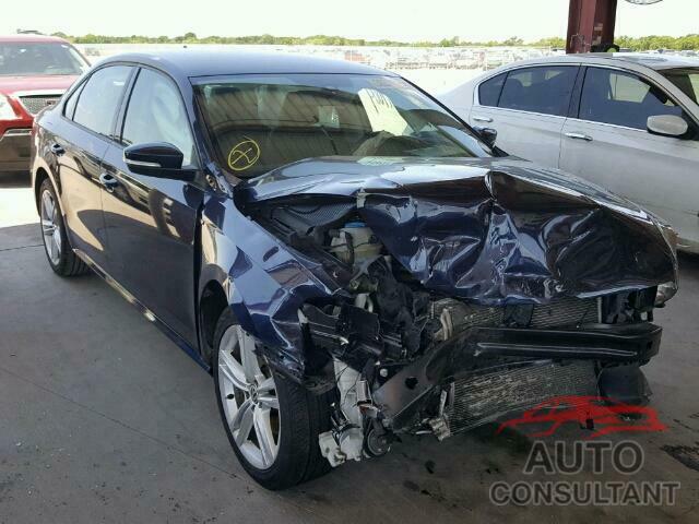 VOLKSWAGEN PASSAT 2015 - 1VWAT7A3XFC022458