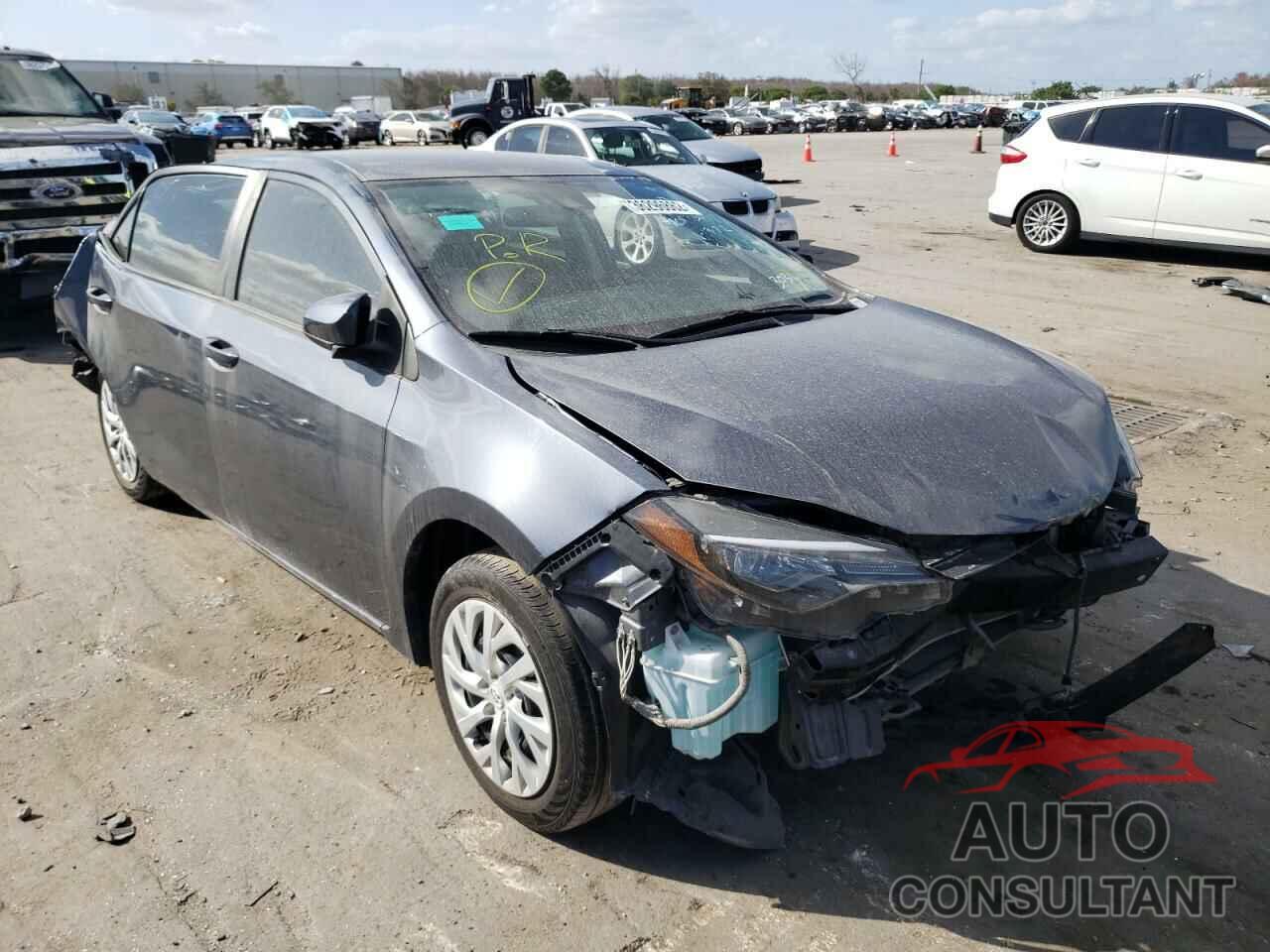 TOYOTA COROLLA 2018 - 5YFBURHE2JP823036