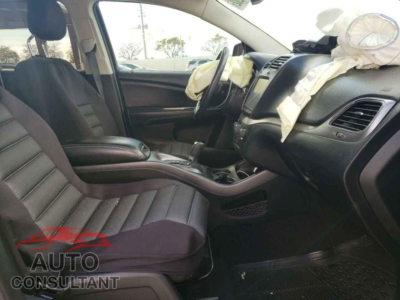 DODGE JOURNEY 2017 - 3C4PDCGG5HT564796