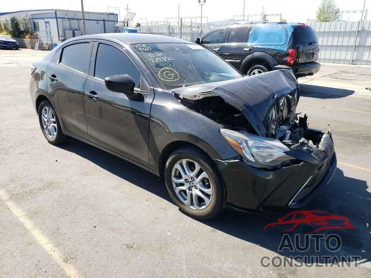 TOYOTA YARIS 2017 - 3MYDLBYV6HY153506