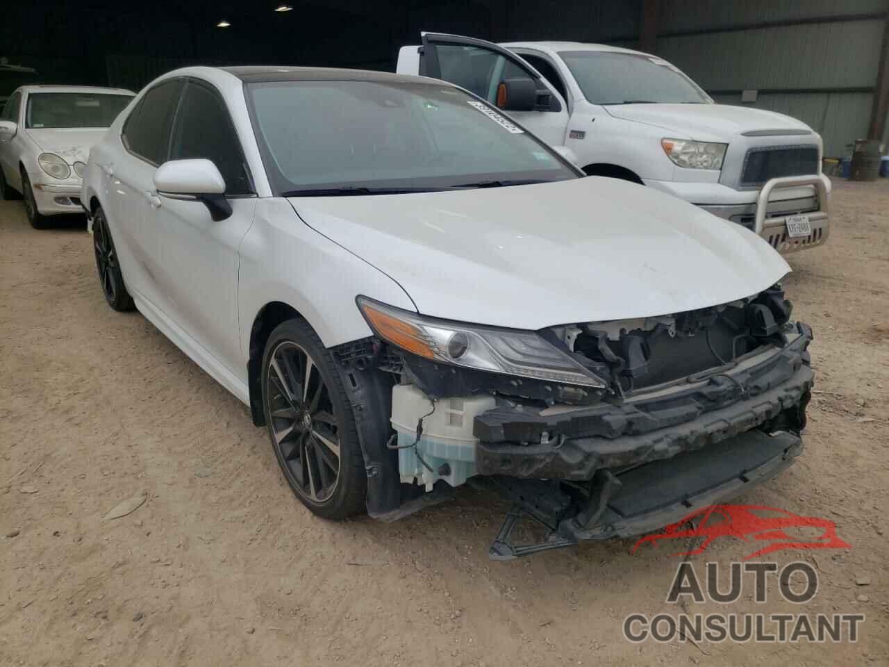 TOYOTA CAMRY 2019 - 4T1B61HK1KU752204