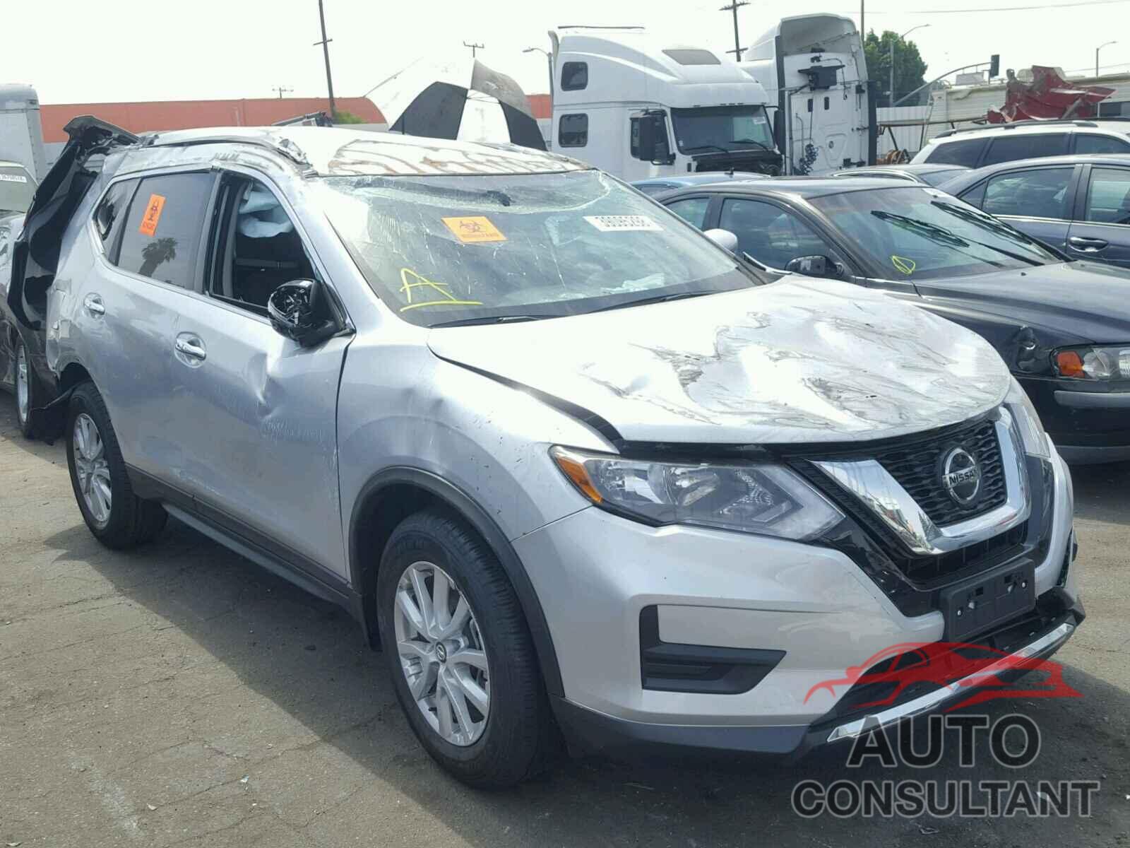 NISSAN ROGUE S 2018 - KNMAT2MTXJP547359