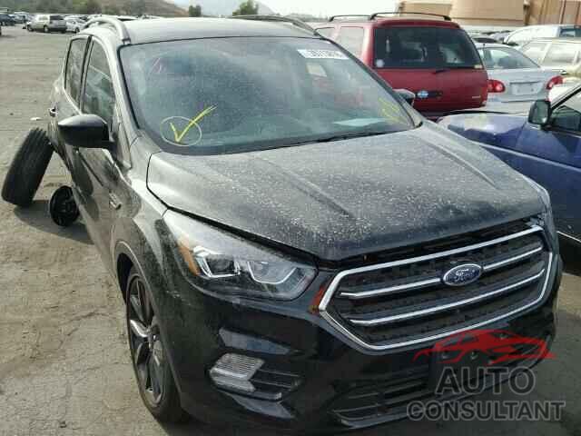 FORD ESCAPE 2017 - 1FMCU0GD4HUA15157