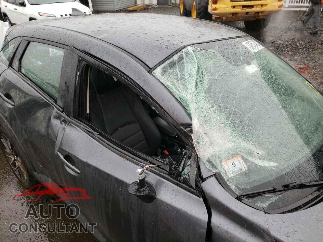 MAZDA CX-3 2017 - JM1DKFC71H0145986