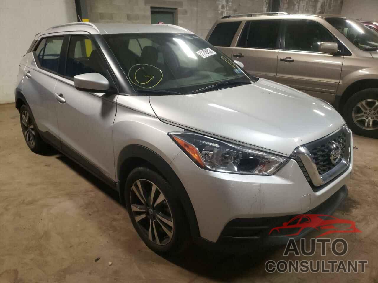 NISSAN KICKS 2018 - 3N1CP5CU0JL543957