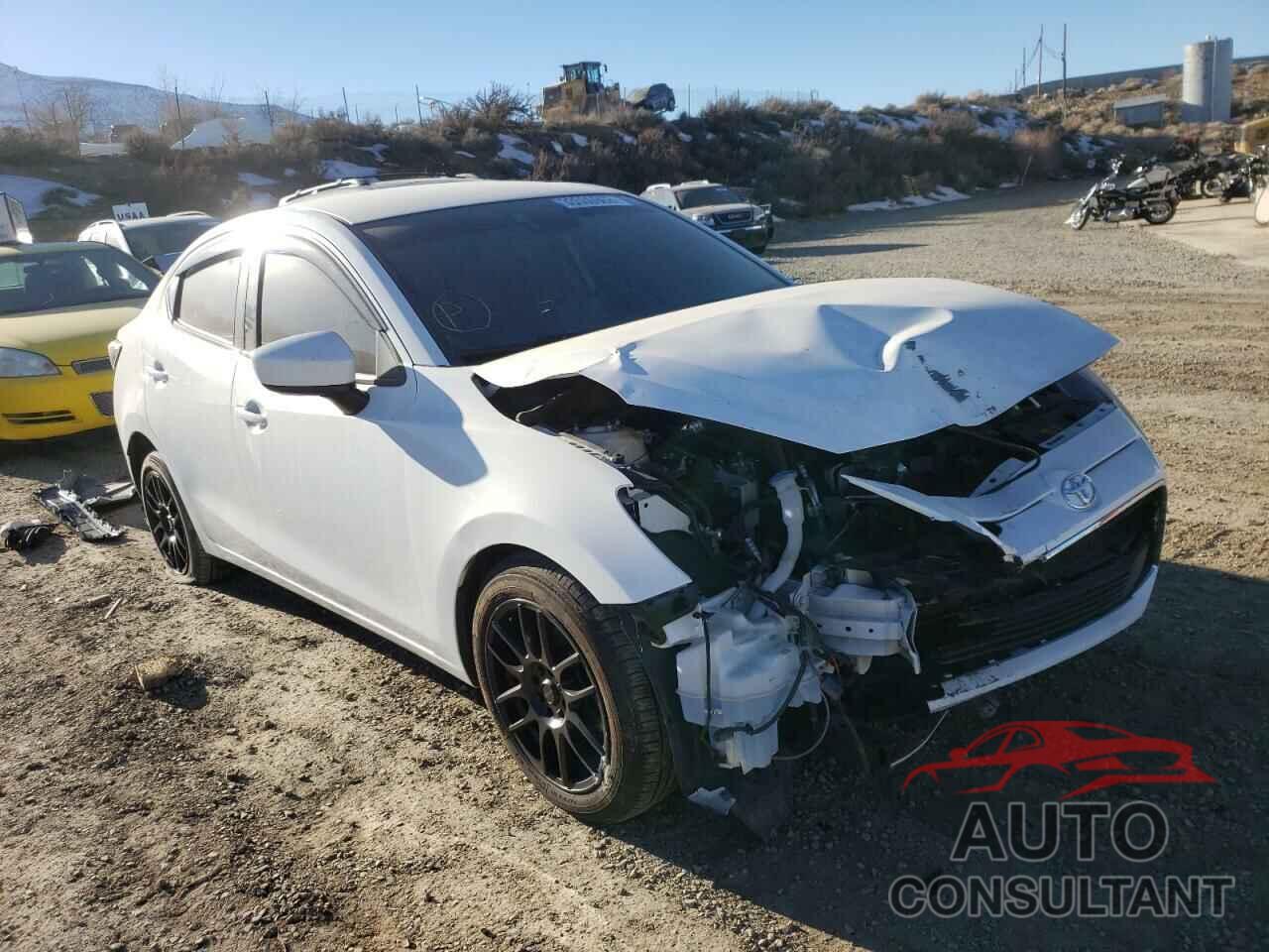 TOYOTA YARIS 2018 - 3MYDLBYV3JY329031