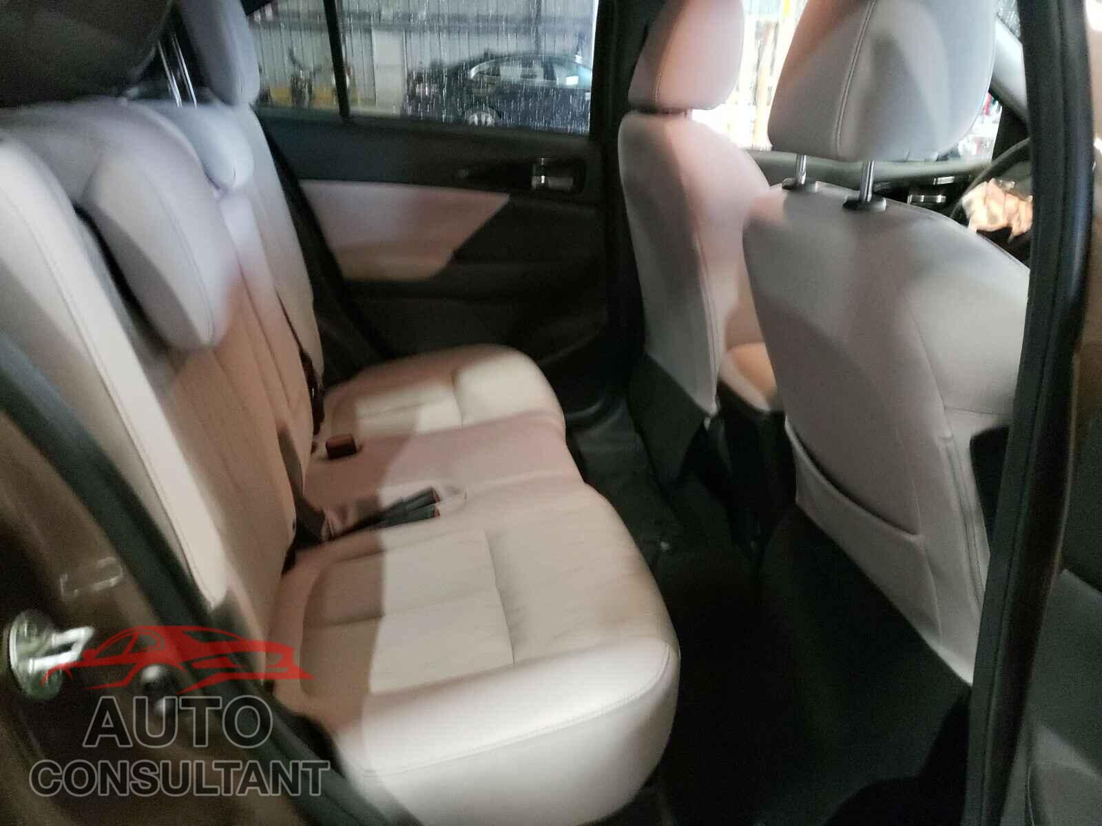 MITSUBISHI ECLIPSE 2018 - JA4AT5AA6JZ066365