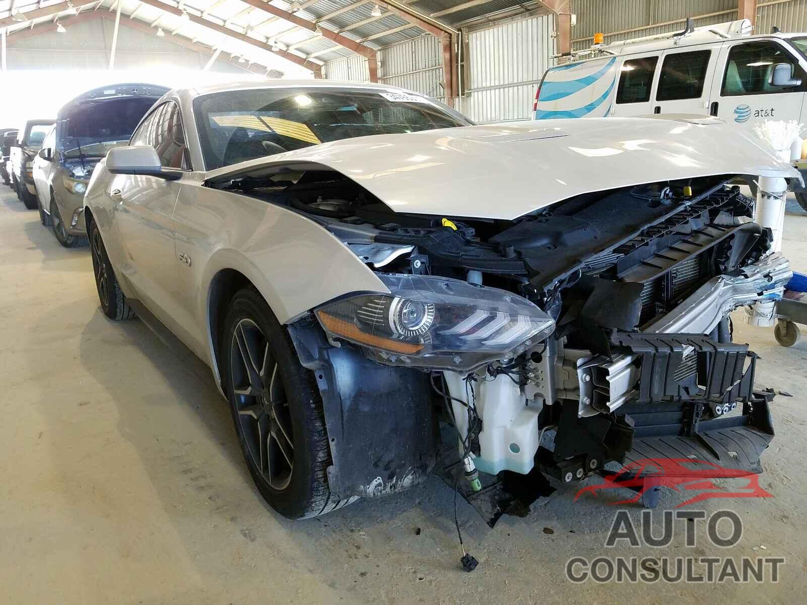 FORD MUSTANG 2019 - 1FA6P8CF4K5199926