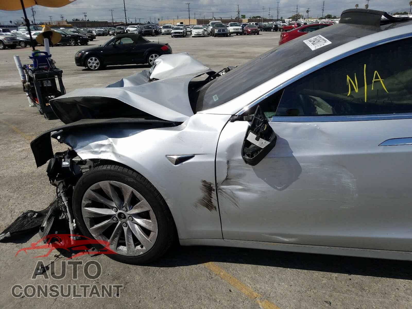 TESLA MODEL S 2017 - 5YJSA1E20HF201383