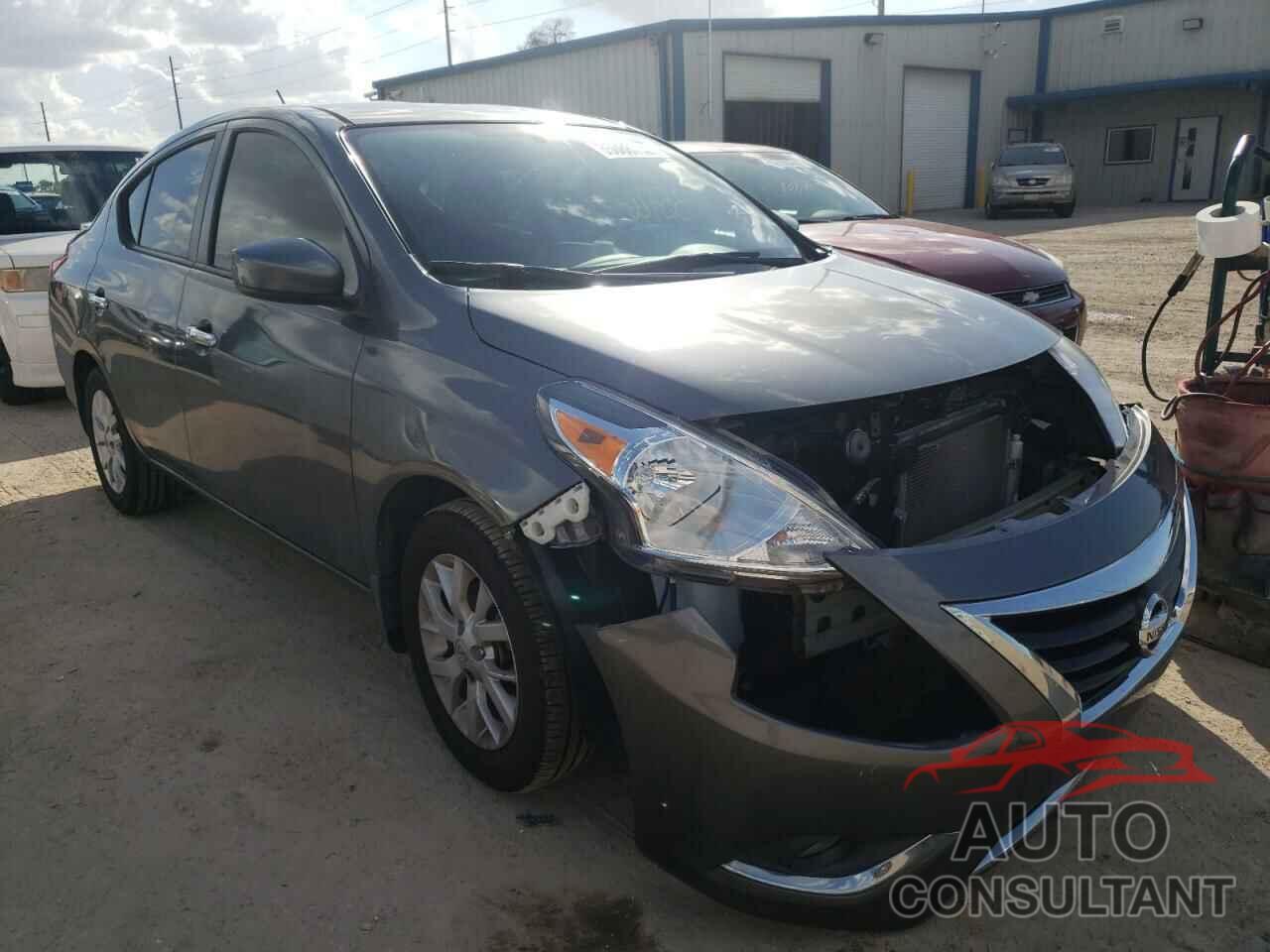NISSAN VERSA 2017 - 3N1CN7AP4HL851240