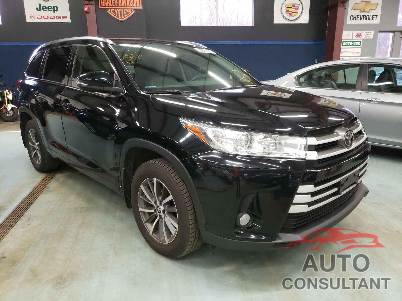 TOYOTA HIGHLANDER 2017 - 5TDJZRFH4HS391464
