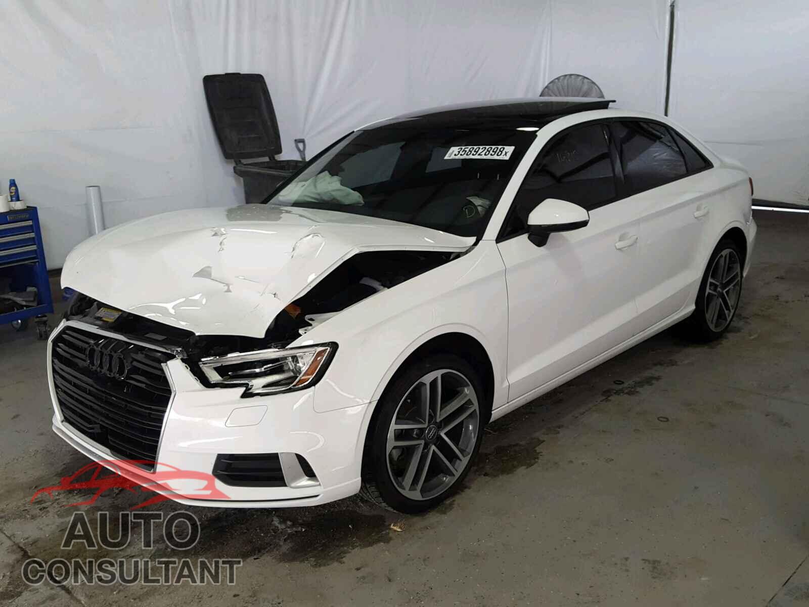 AUDI A3 2017 - WAUAUGFF4H1049623
