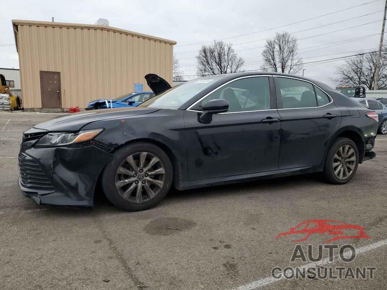 TOYOTA CAMRY 2018 - 4T1B11HK3JU039138