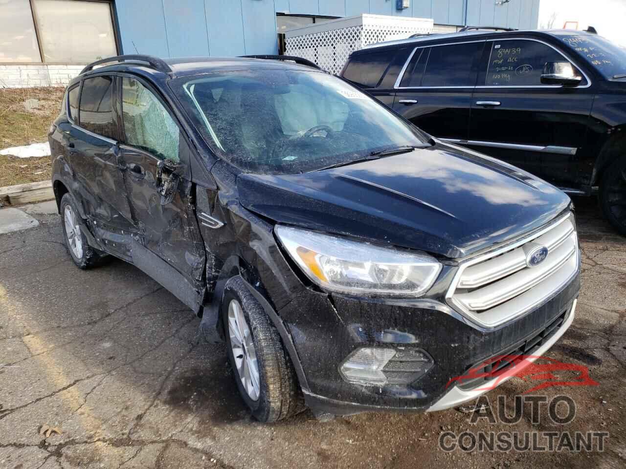 FORD ESCAPE 2018 - 1FMCU0GD8JUB82112