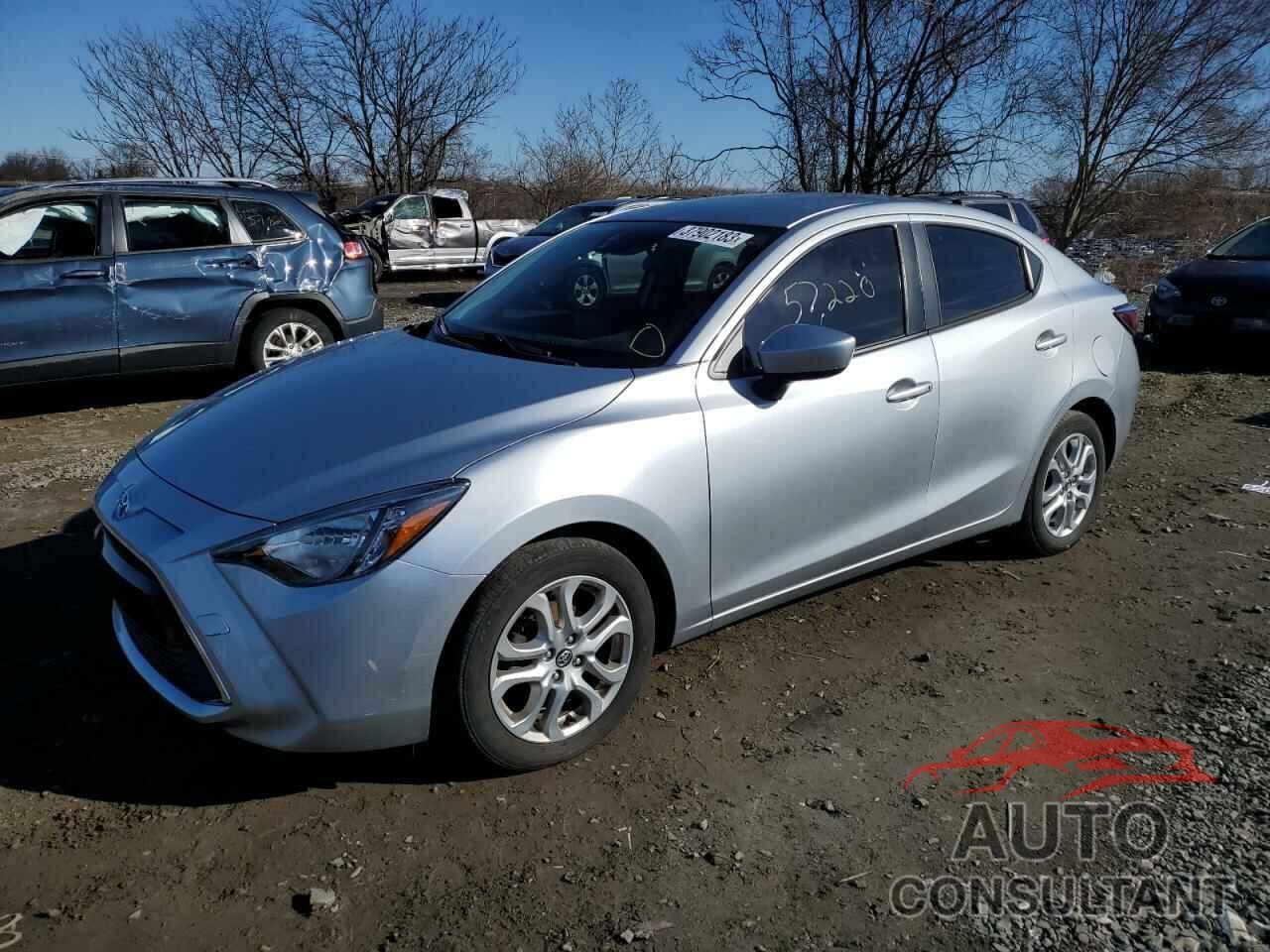 TOYOTA YARIS 2017 - 3MYDLBYV4HY175892