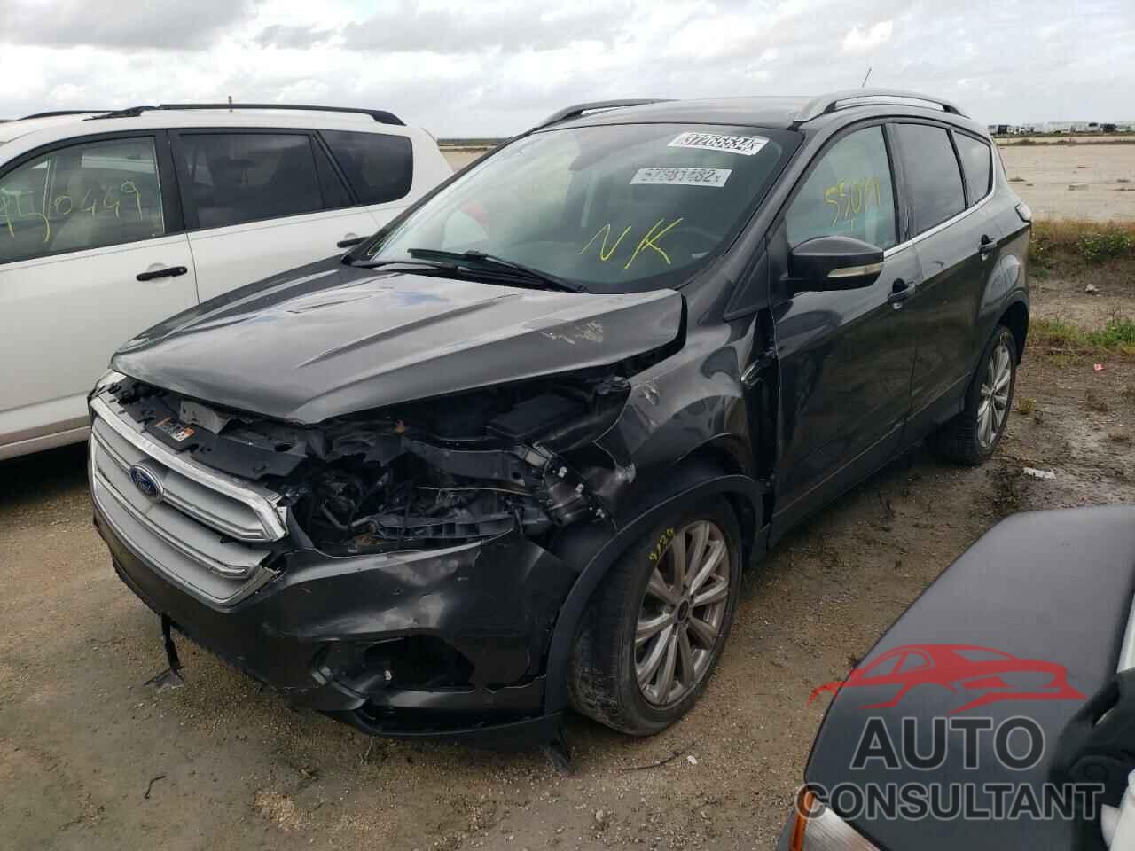 FORD ESCAPE 2017 - 1FMCU0J98HUC92950