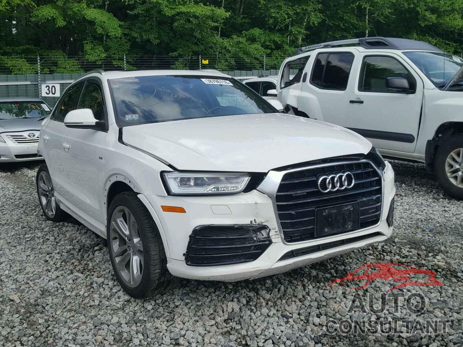 AUDI Q3 2017 - WA1GCCFS5HR009147