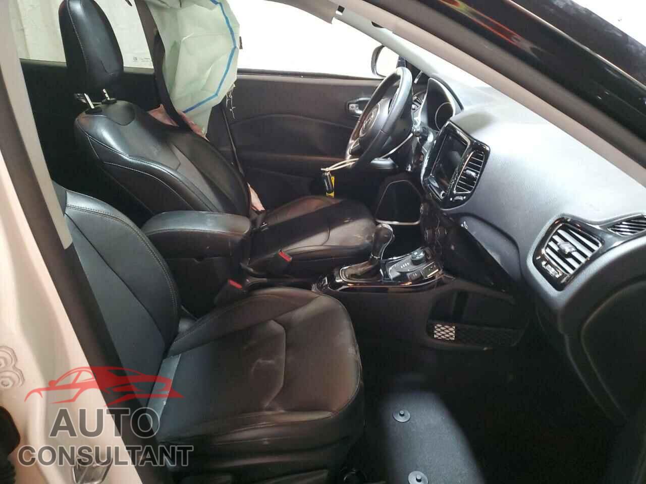JEEP COMPASS 2020 - 3C4NJDCB7LT244470