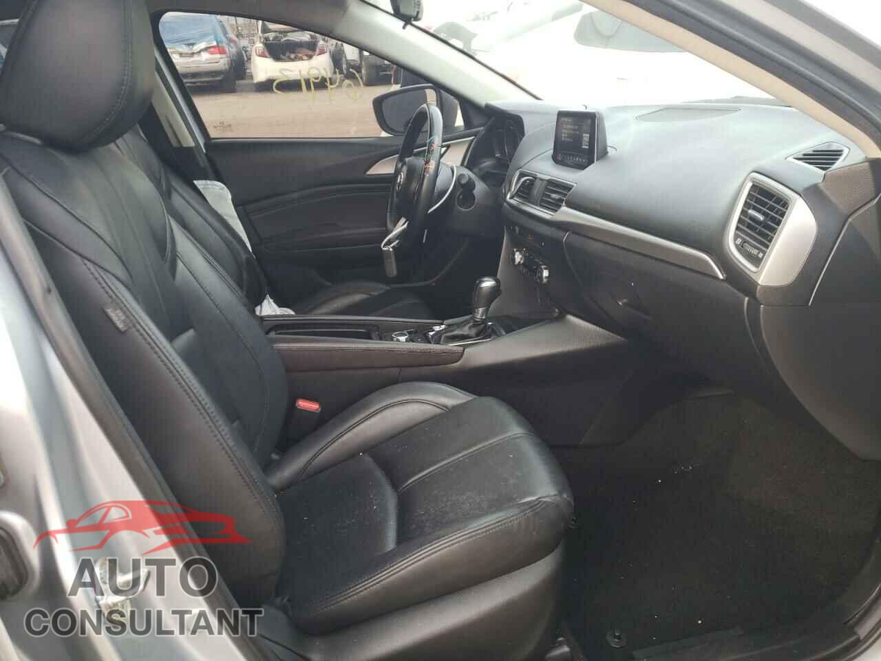 MAZDA 3 2017 - 3MZBN1V76HM119442