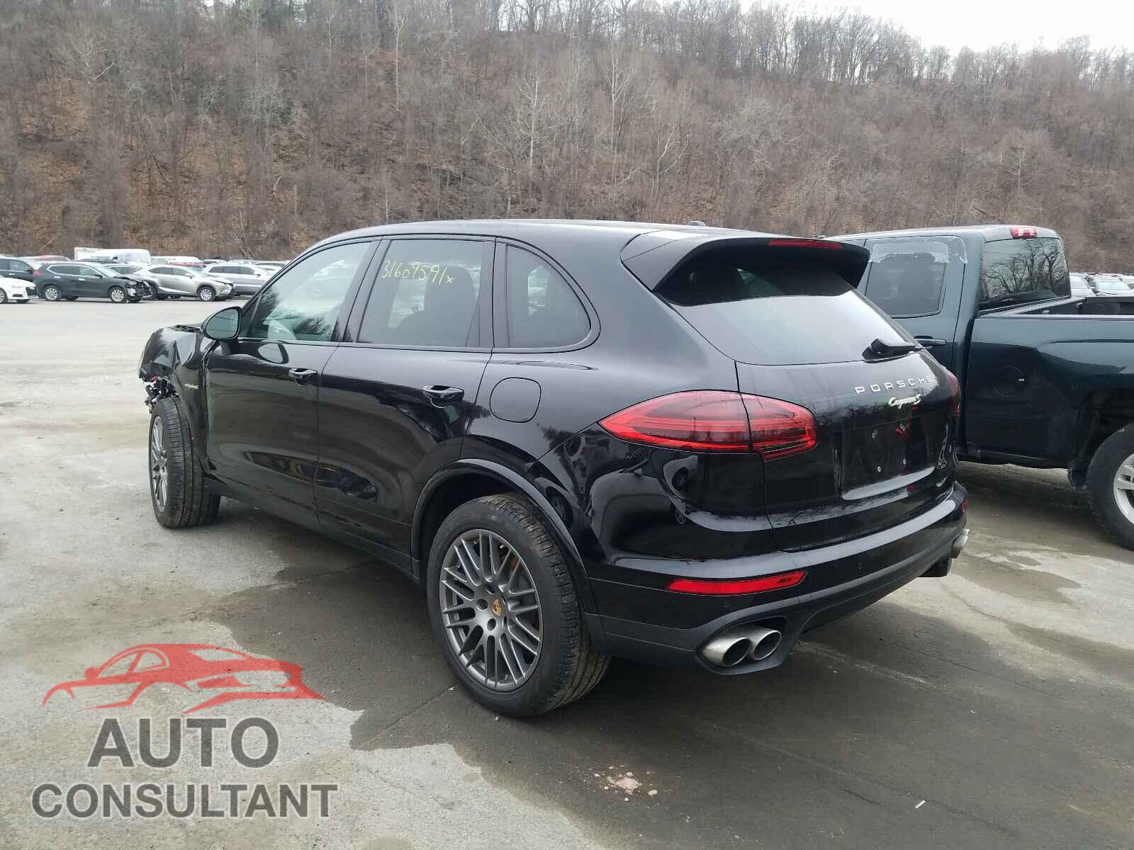 PORSCHE CAYENNE 2017 - WP1AE2A23HLA75110