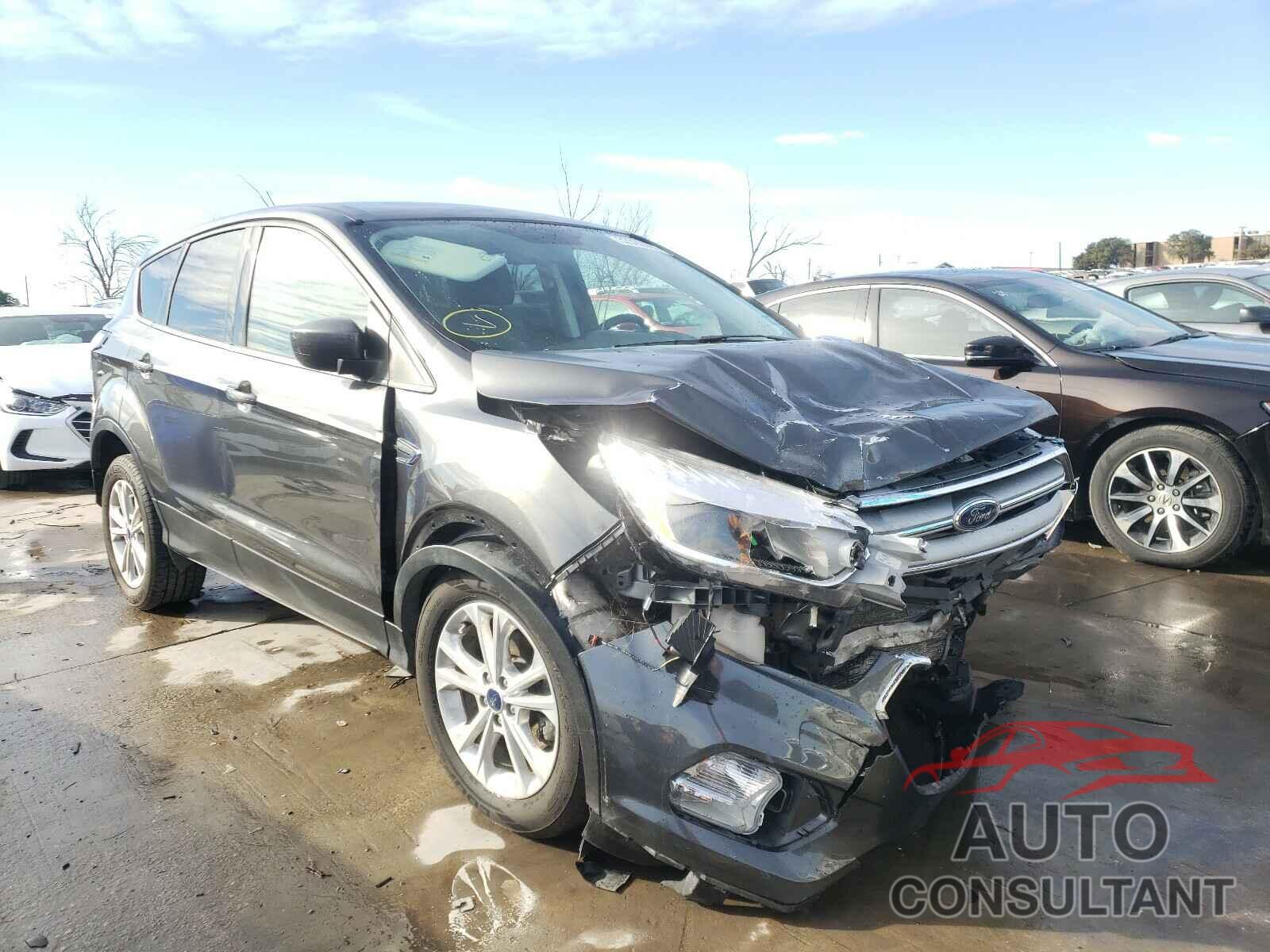 FORD ESCAPE 2017 - 1FMCU0GD3HUE06011