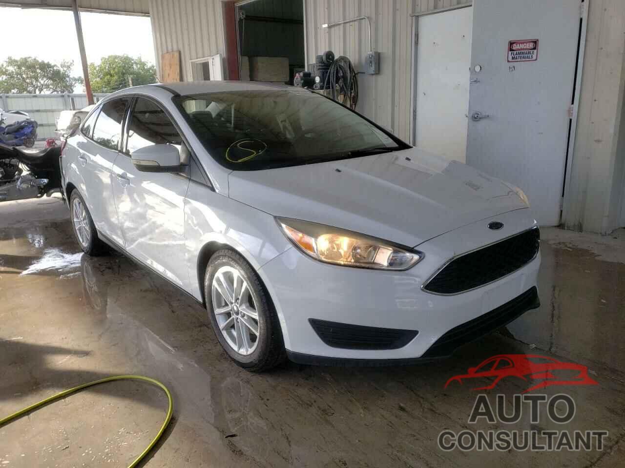 FORD FOCUS 2016 - 1FADP3F27GL402202