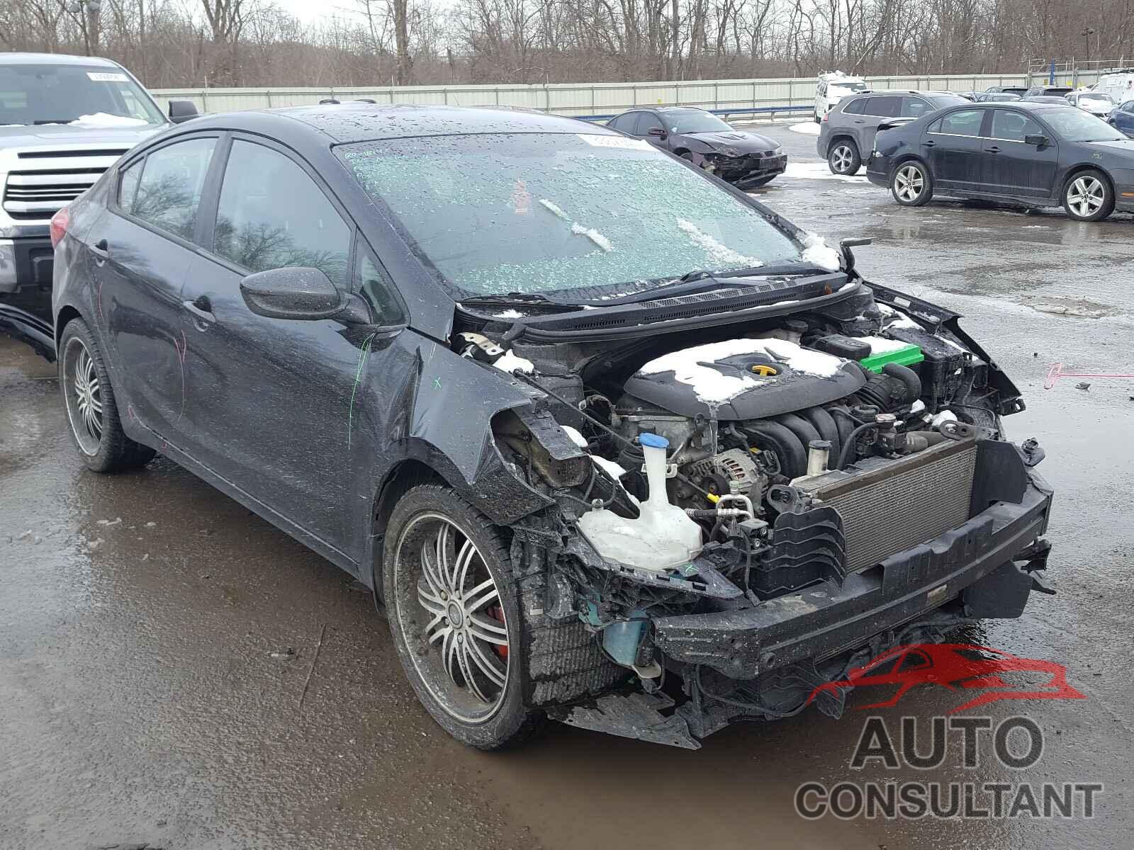 KIA FORTE 2016 - KNAFK4A61G5475861