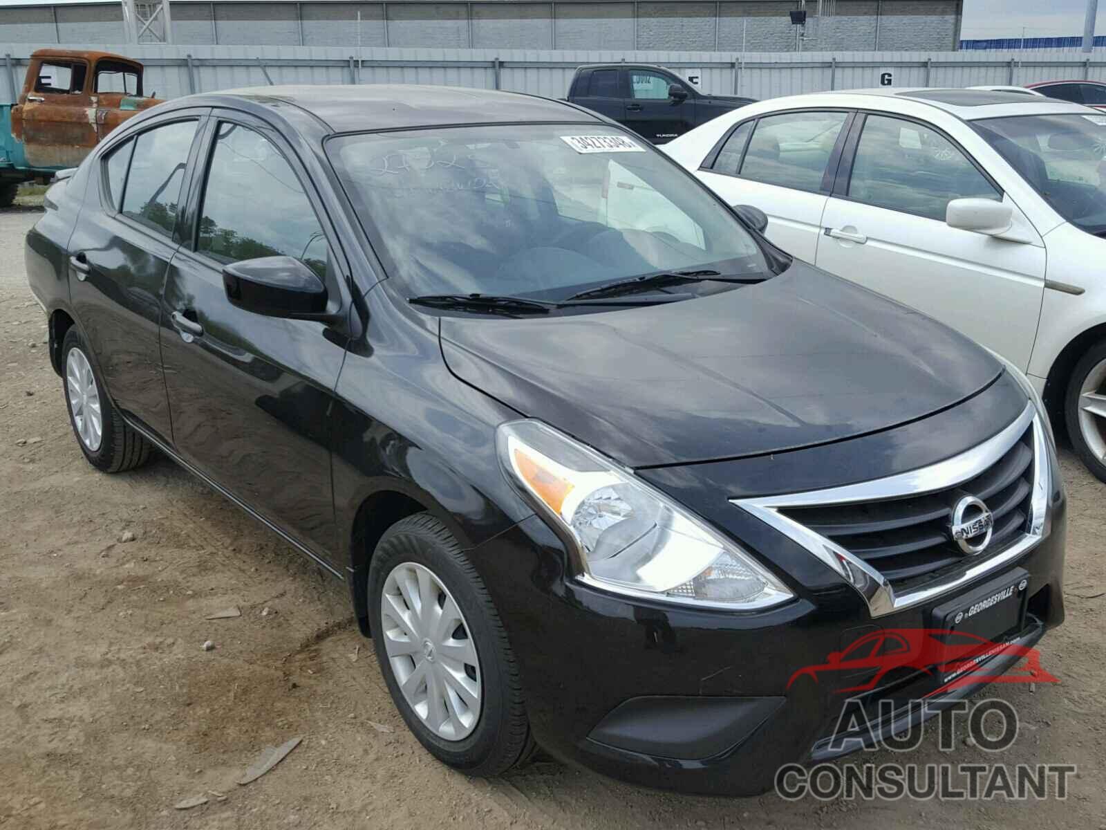NISSAN VERSA 2017 - 3N1CN7AP7HL897919