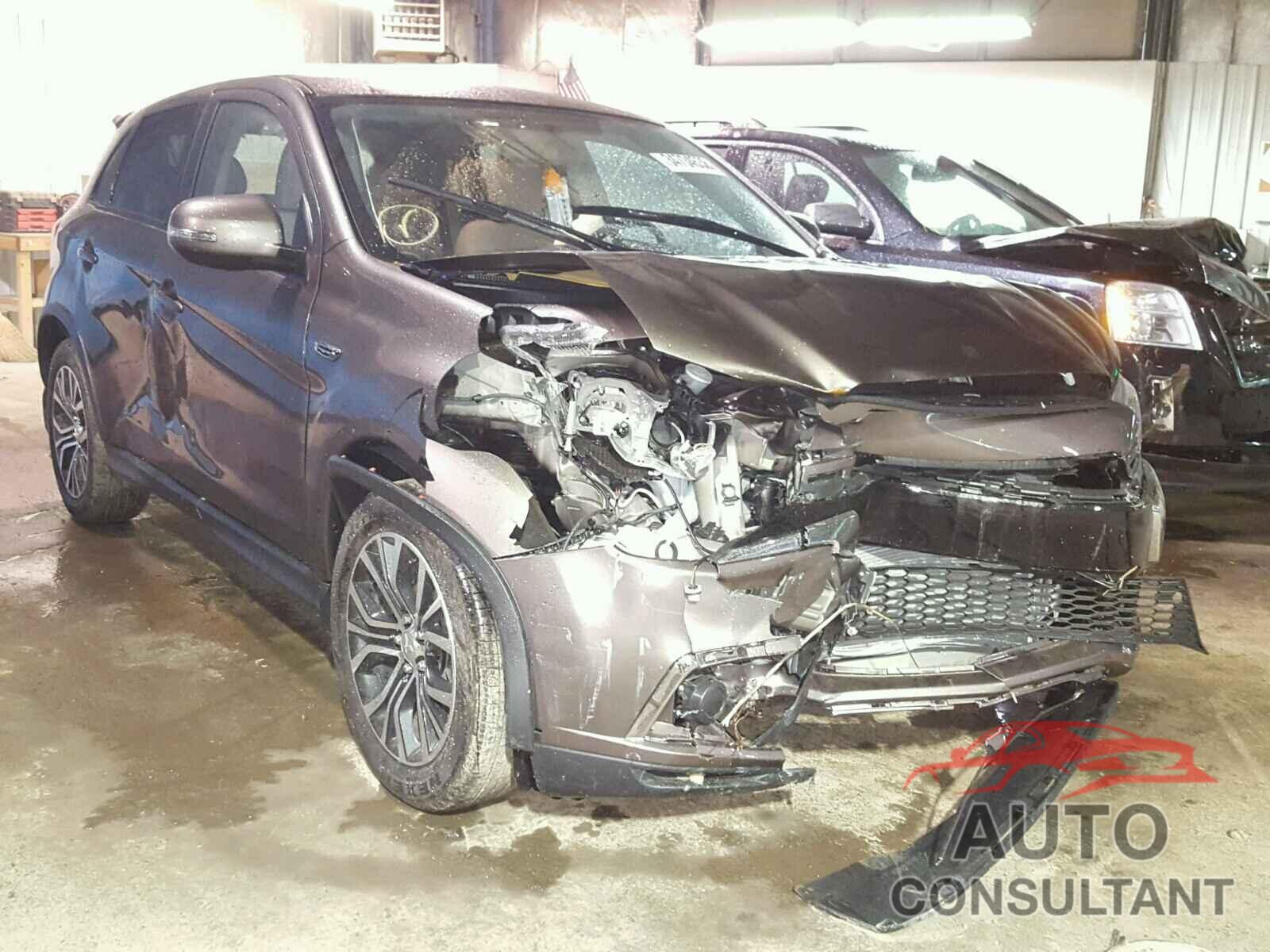 MITSUBISHI OUTLANDER 2018 - JA4AR3AU2JZ027589