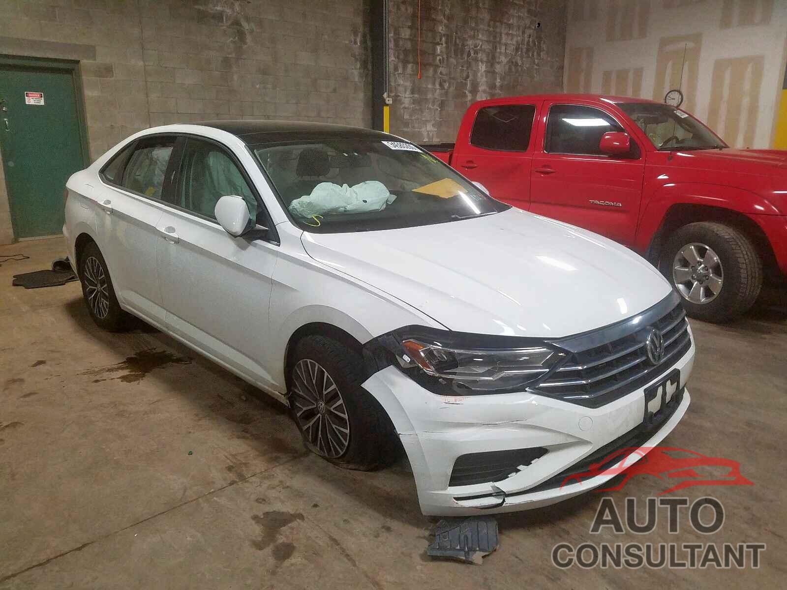 VOLKSWAGEN JETTA 2019 - 3VWC57BU1KM121320