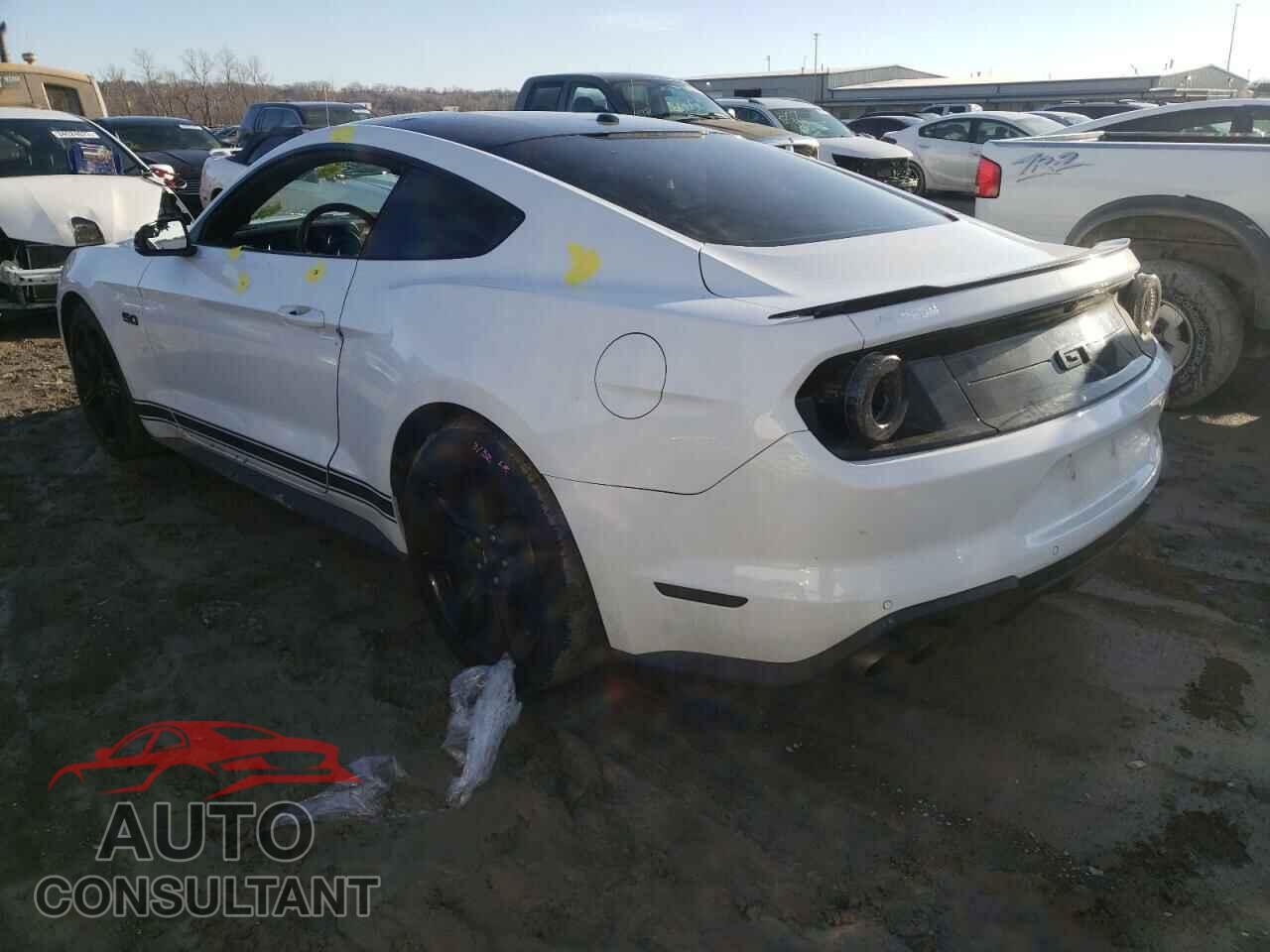 FORD MUSTANG 2018 - 1FA6P8CF0J5127877
