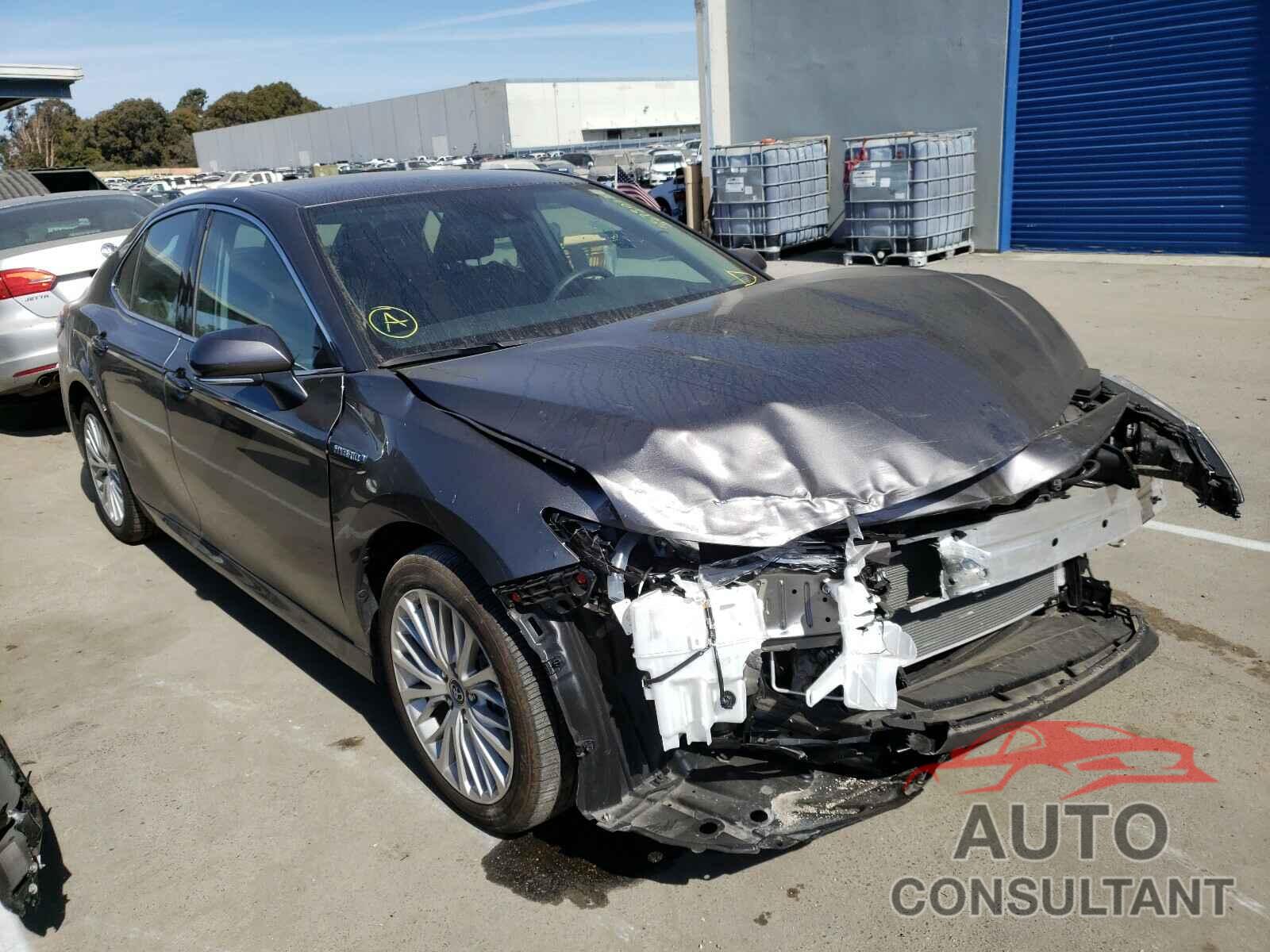 TOYOTA CAMRY 2019 - 4T1B21HK6KU518393