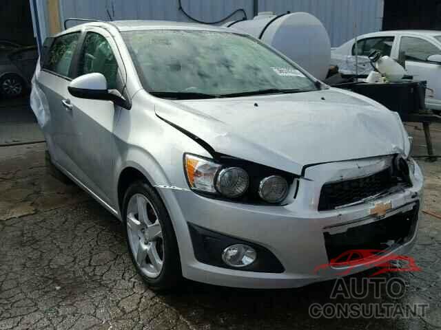 CHEVROLET SONIC 2015 - 1G1JE6SB1F4209944