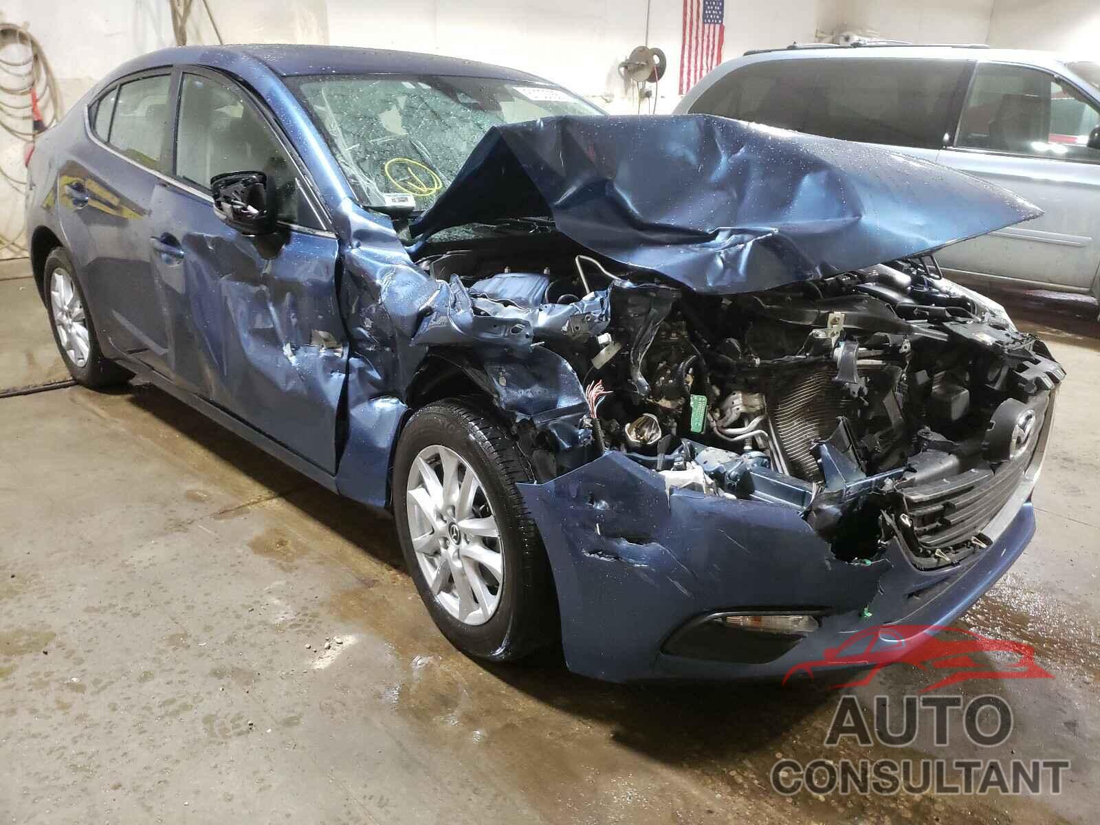 MAZDA 3 2018 - 3MZBN1U79JM206288