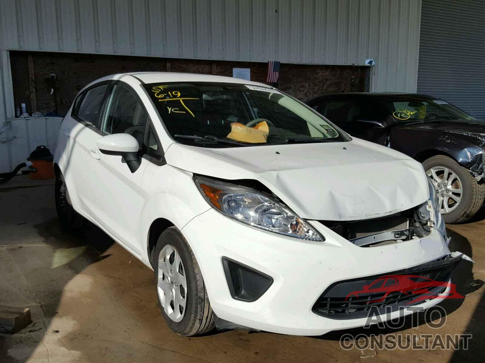 FORD FIESTA 2013 - 3FADP4TJ6DM215187