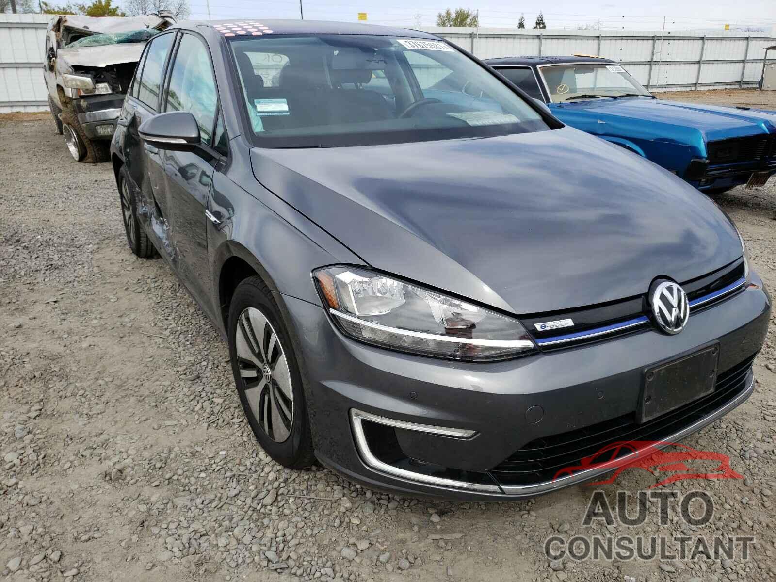 VOLKSWAGEN GOLF 2018 - WVWMR7AU2JW907168