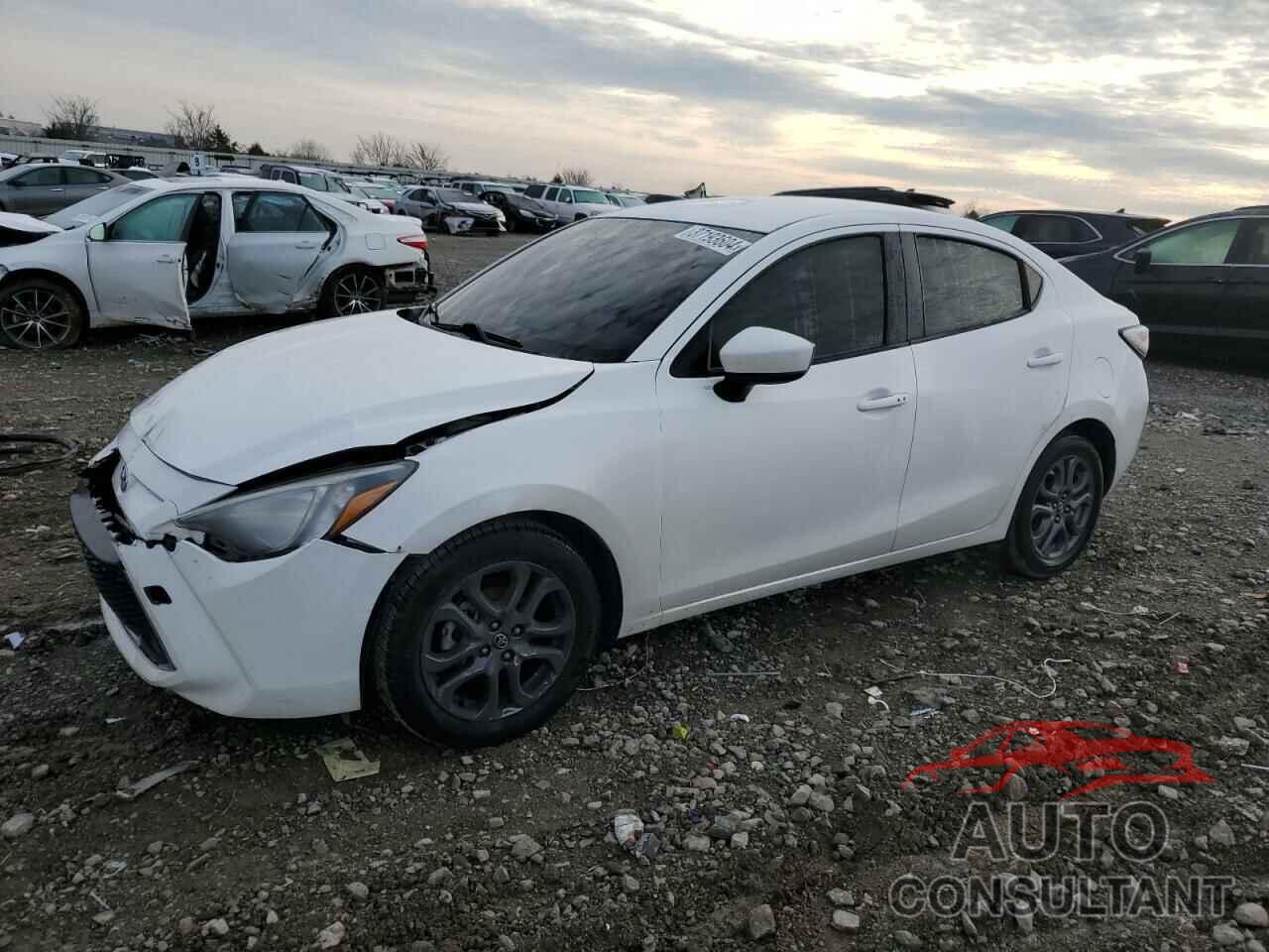 TOYOTA YARIS 2019 - 3MYDLBYV6KY507032